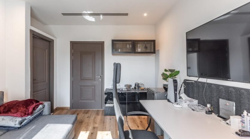 4 Bedrooms | Brand New | Park Facing | Corner Unit